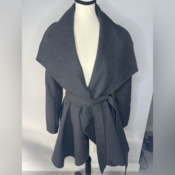 BCBGMaxAzria Gray Coat - Size M - Picture 4 of 17